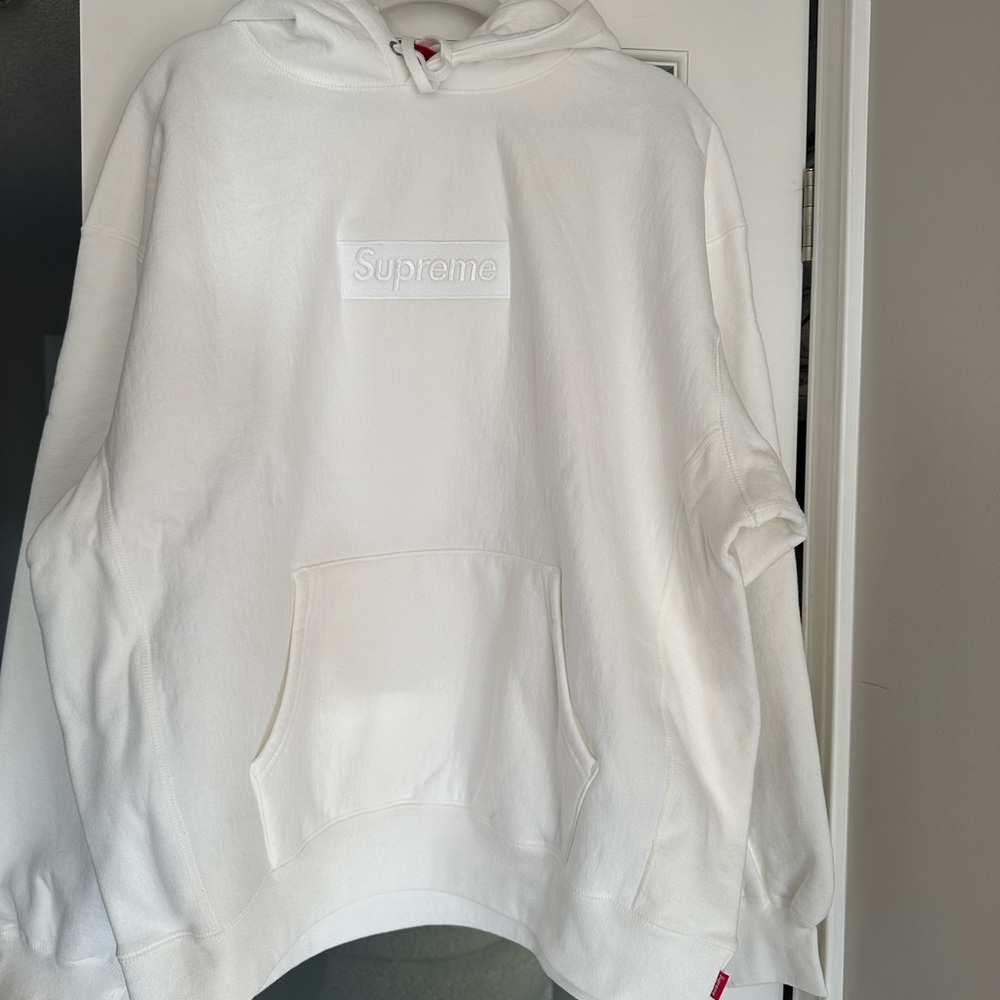 Sz XL NWOT Supreme Box Logo Hoodie White on White FW23